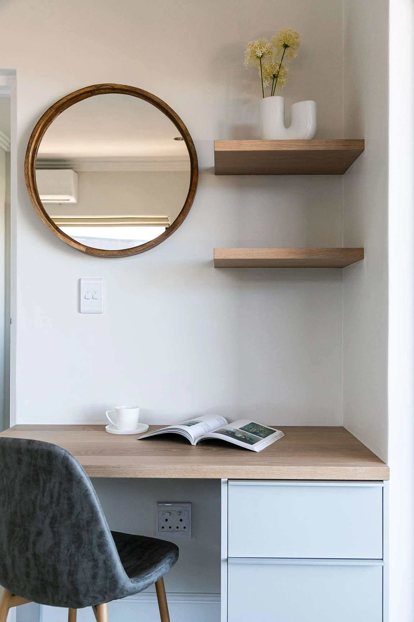 minimalist-home-office-study-nook-somerset-west-cape-town-south-africa